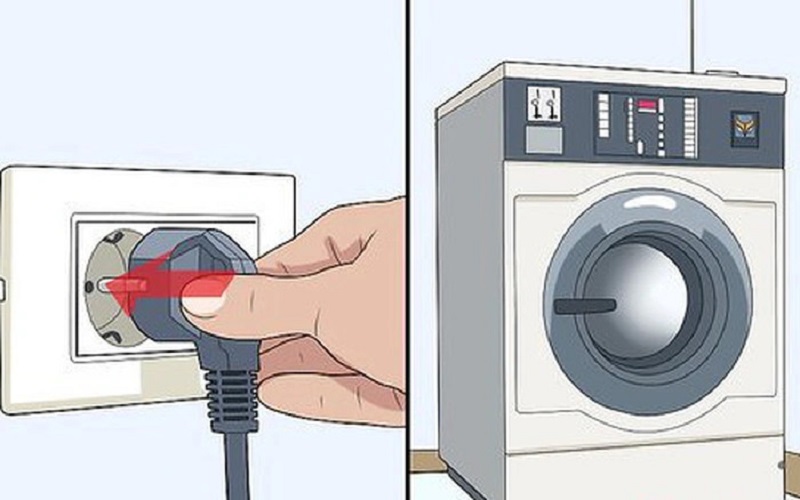 Rút phích cắm điện ra khỏi máy giặt