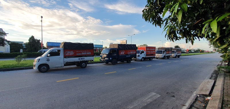 Cho thuê xe tải chở hàng KCN Đồng An giá rẻ - uy tín