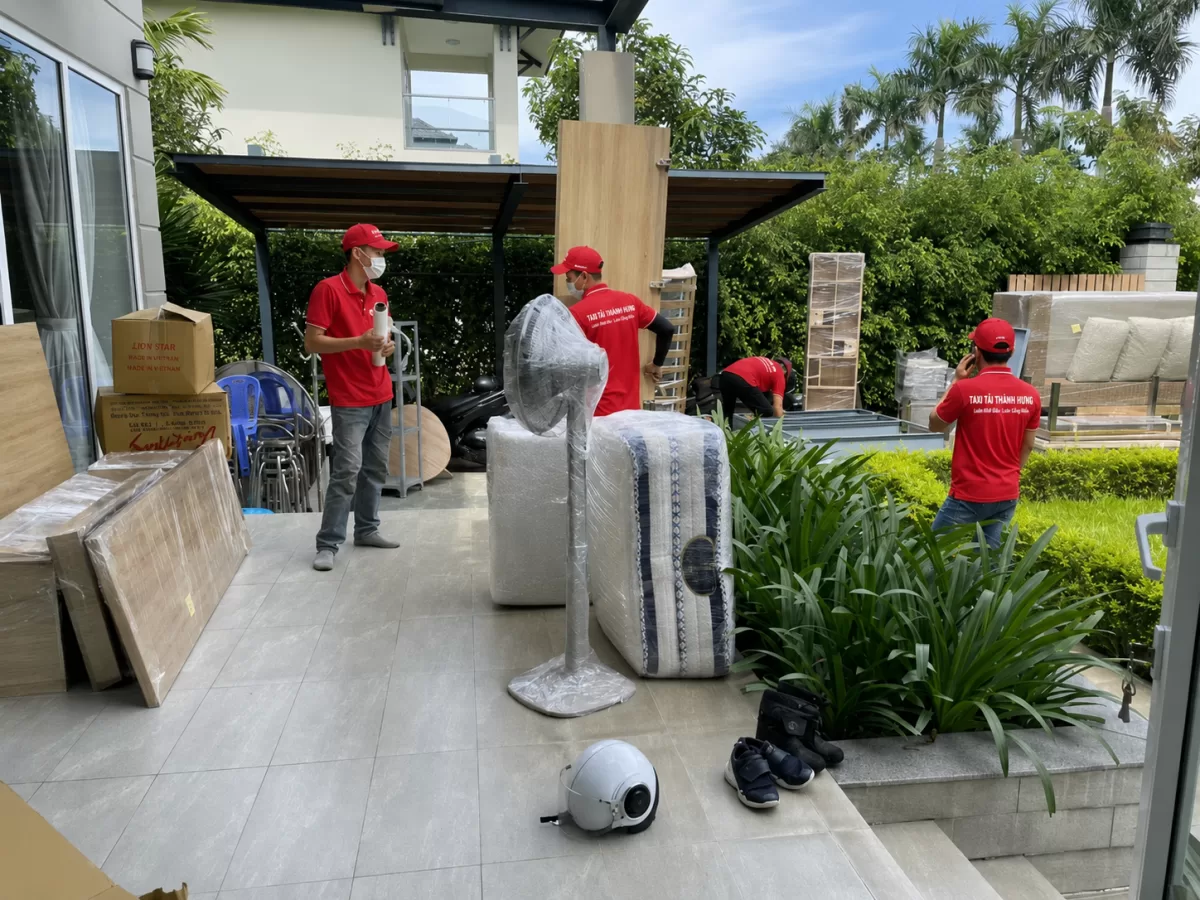 Dịch vụ chuyển nhà trọn gói tại Quận 12 - Xe Tải Thành Hưng