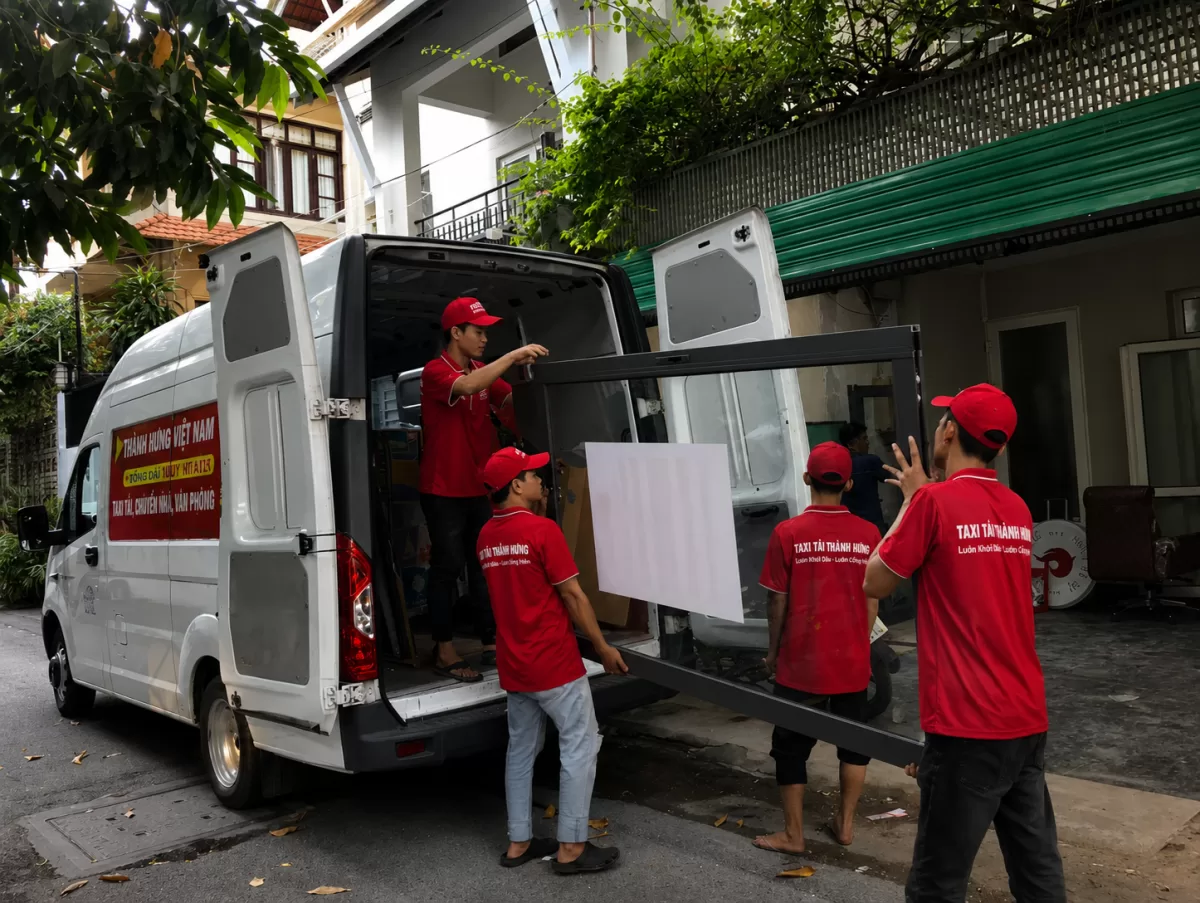 Hỗ trợ khách hàng chuyển nhà 24/7